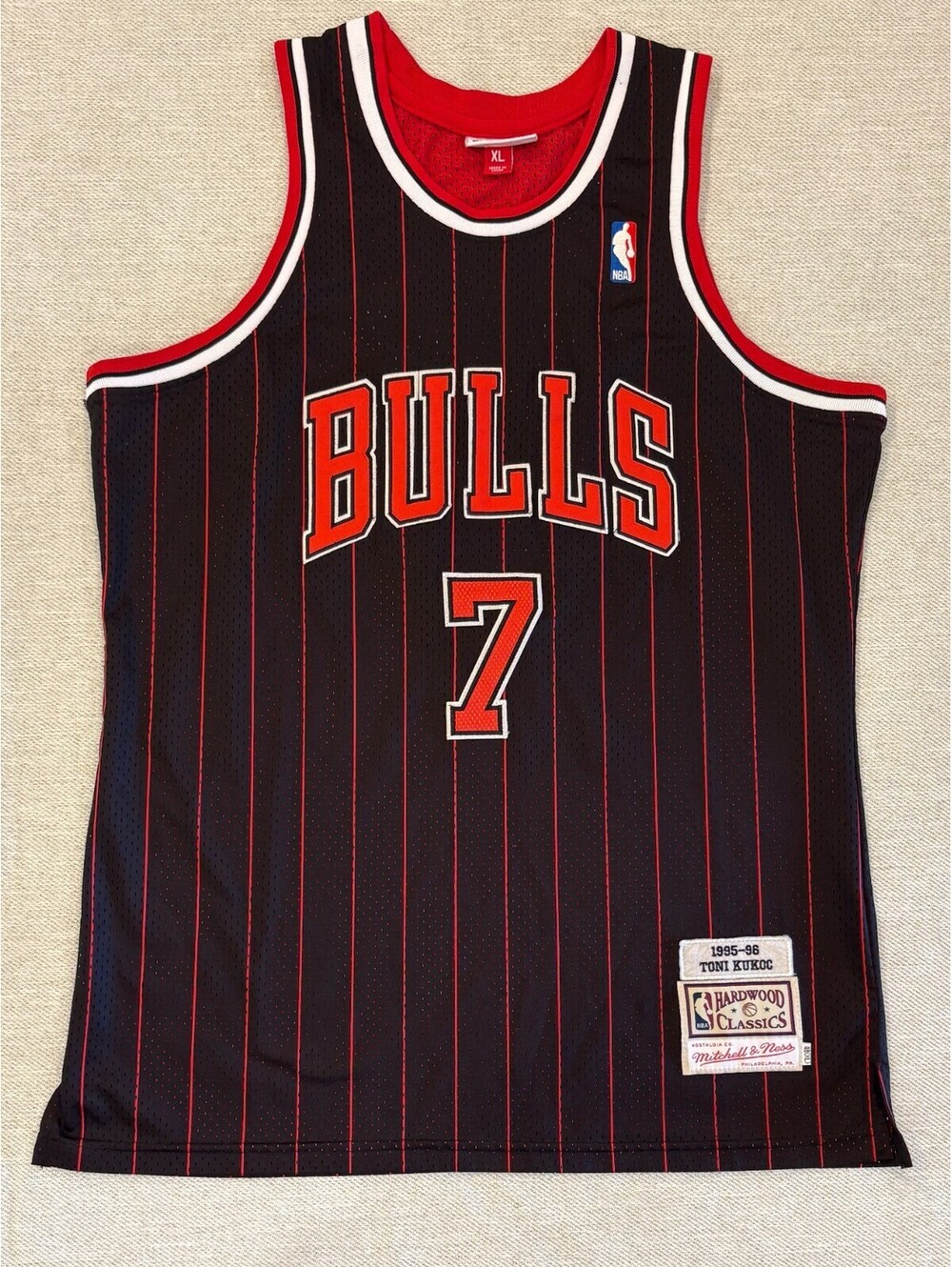 Mitchell & Ness Toni Kukoc Chicago Bulls Jersey 1995-96 Pinstripe Sz 48 XL
